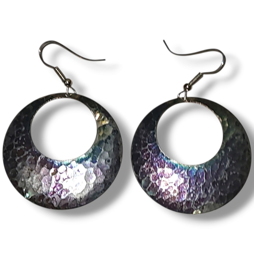Vintage 90s Y2k Silver Tone oil slick iridescent finish Hammered Dangle Earrings